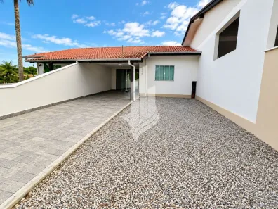 Casa com 2 Quartos para alugar, 60m² no Água Verde, Blumenau