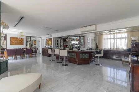 Apartamento com 3 Quartos para alugar, 210m² no Cerqueira César, São Paulo