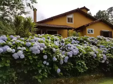 Casa com 4 Quartos à venda, 300m² no Fazenda Inglesa, Petrópolis