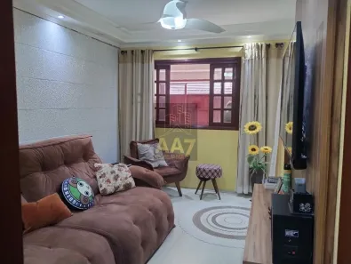 Sobrado com 2 Quartos à venda, 63m² no Jardim Santa Rosa, Taboão da Serra