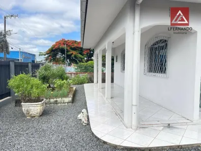 Casa com 3 Quartos à venda, 140m² no Centro, Balneário Piçarras