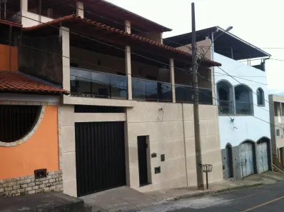 Casa com 4 Quartos à venda, 380m² no Progresso, Juiz de Fora