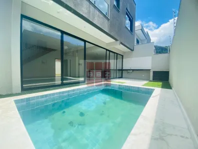 Sobrado com 3 Quartos à venda, 222m² no Barequeçaba, São Sebastião