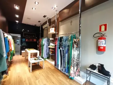 Ponto Comercial para alugar, 130m² no São João, Porto Alegre