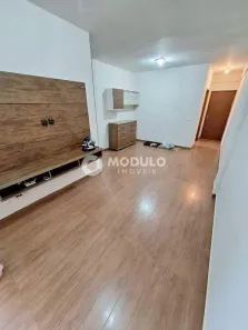 Apartamento com 3 Quartos para alugar, 70m² no Jardim Patrícia, Uberlândia