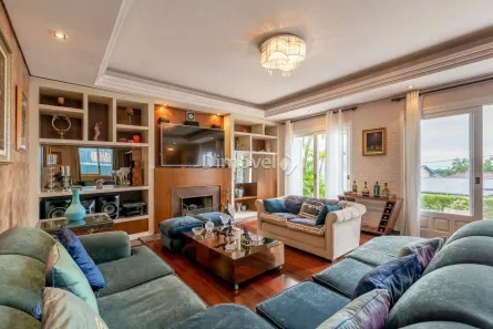 Casa com 3 Quartos à venda, 300m² no Vila Assunção, Porto Alegre