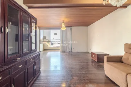 Apartamento com 2 Quartos à venda, 135m² no Auxiliadora, Porto Alegre