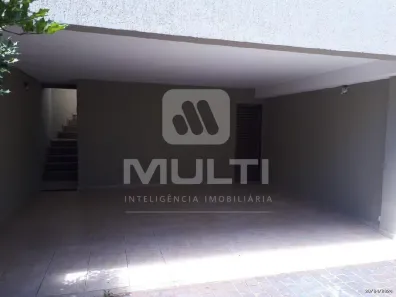 Casa com 5 Quartos para alugar, 360m² no Vigilato Pereira, Uberlândia