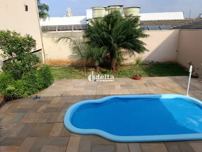 Casa com 4 Quartos à venda, 300m² no Lídice, Uberlândia