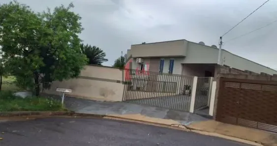Casa com 3 Quartos à venda, 190m² no Jardim Santa Fé, Presidente Prudente