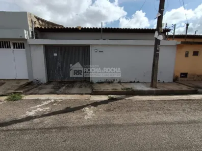 Casa com 2 Quartos para alugar, 120m² no Santa Rosa, Teresina