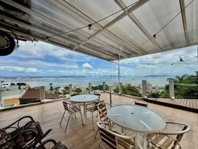 Casa com 3 Quartos à venda, 268m² no Centro, Florianópolis