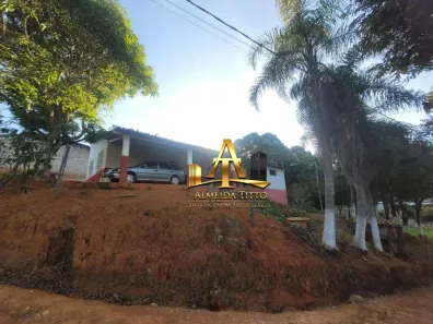 Fazenda/Sítio com 2 Quartos à venda, 200m² no Varejão, Mairinque