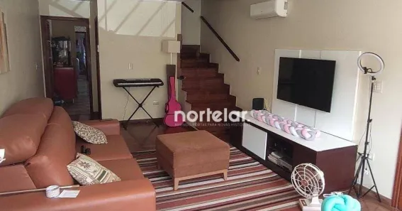 Sobrado com 4 Quartos à venda, 240m² no Jardim Pinheiros, São Paulo