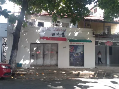 Casa com 3 Quartos para alugar, 386m² no Centro, Fortaleza