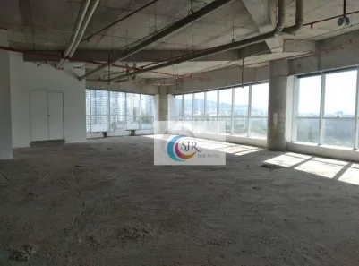 Sala Comercial para alugar, 202m² no Green Valley Alphaville, Barueri