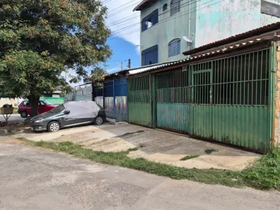 Casa com 2 Quartos para alugar, 120m² no Setor Leste, Brasília