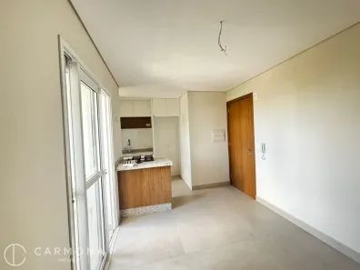 Apartamento com 2 Quartos para alugar, 50m² no Zona 08, Maringá