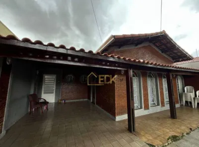 Casa com 3 Quartos para venda ou aluguel, 145m² no Bosque dos Eucaliptos, São José dos Campos