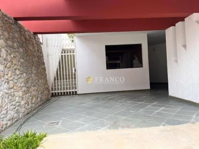 Sobrado com 4 Quartos para alugar, 374m² no Jardim das Nações, Taubaté