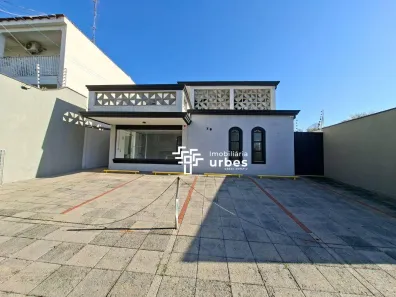 Imóvel Comercial com 3 Quartos para alugar, 184m² no Vila Santo Antônio, Americana