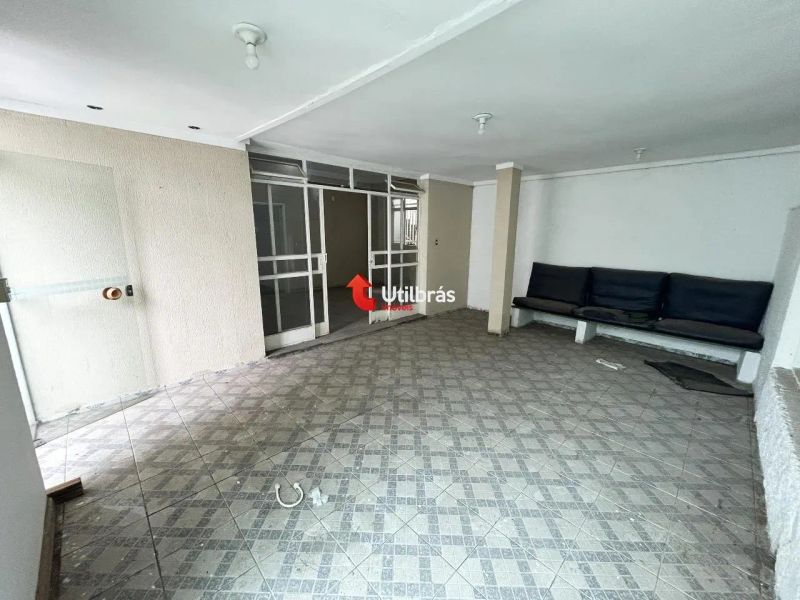 Casa com 3 quartos — Santa Rosa, Belo Horizonte