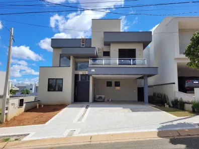Sobrado com 3 Quartos à venda, 264m² no Swiss Park, Campinas