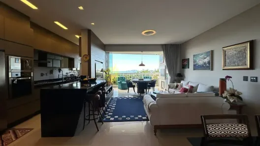 Apartamento com 3 Quartos à venda, 140m² no Jurerê, Florianópolis