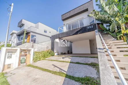 Casa de Condomínio com 3 Quartos à venda, 210m² no Jardim Colibri, Cotia