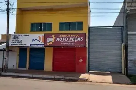 Sala Comercial à venda, 230m² no Residencial Triunfo II, Goianira