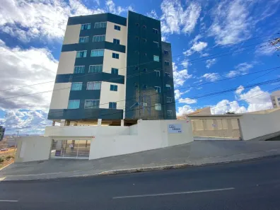 Apartamento com 3 Quartos para alugar, 71m² no Candeias, Vitória da Conquista