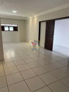 Casa com 3 Quartos para alugar, 200m² no Barro Vermelho, Natal