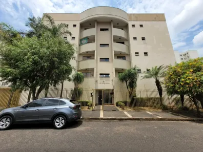 Apartamento com 3 Quartos para alugar, 90m² no Santa Mônica, Uberlândia