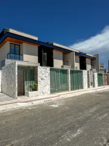 Sobrado com 2 Quartos à venda, 80m² no Morada de Laranjeiras, Serra