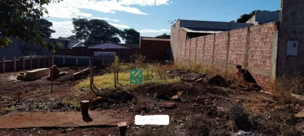 Lote/Terreno à venda, 200m² no Conjunto Residencial Ney Braga, Maringá