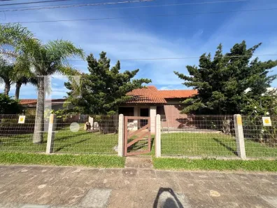 Casa com 3 Quartos à venda, 180m² no XANGRI-LÁ, Xangri-lá