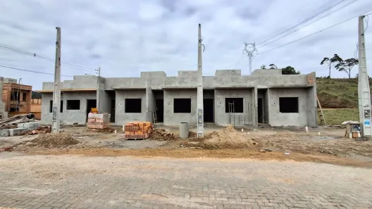 Casa com 2 Quartos à venda, 60m² no Caixa d'Água, Guaramirim