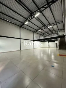 Galpão/Depósito/Armazém para alugar, 358m² no Alto Umuarama, Uberlândia