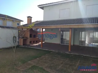 Sobrado com 4 Quartos à venda, 138m² no Loteamento Villa Branca, Jacareí