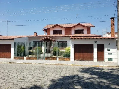 Casa com 5 Quartos à venda, 472m² no Jardim Marister, Jacareí