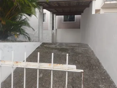 Sobrado com 2 Quartos à venda, 78m² no Forquilhas, São José