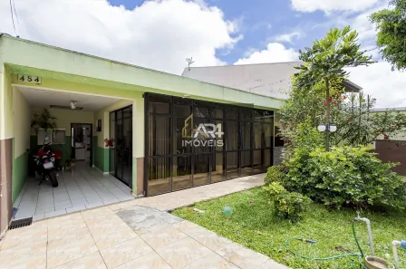 Casa com 3 Quartos à venda, 227m² no Cajuru, Curitiba