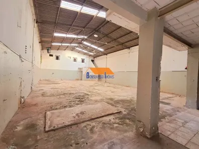 Galpão/Depósito/Armazém à venda, 426m² no Nova Cachoeirinha, Belo Horizonte