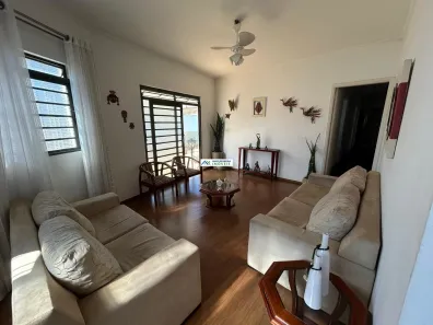 Casa com 4 Quartos à venda, 138m² no Vila Nogueira, Campinas