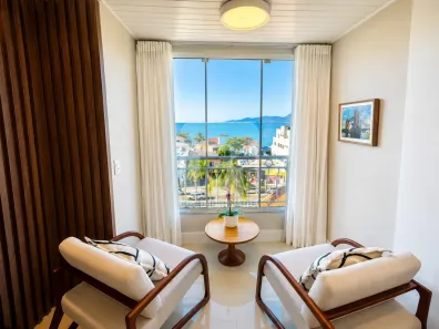 Apartamento com 2 Quartos à venda, 82m² no Coqueiros, Florianópolis