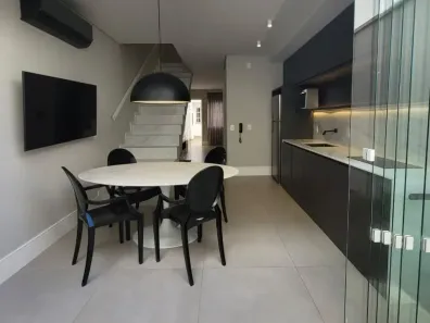 Sobrado com 2 Quartos à venda, 71m² no Vigilato Pereira, Uberlândia