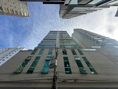 Apartamento com 4 Quartos à venda, 240m² no Meia Praia, Itapema