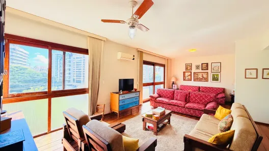 Apartamento com 3 Quartos à venda, 158m² no Três Figueiras, Porto Alegre