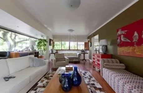 Apartamento com 4 Quartos para alugar, 151m² no Mont Serrat, Porto Alegre