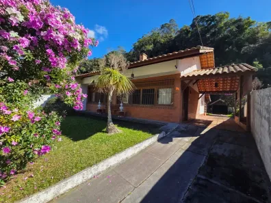 Casa com 3 Quartos à venda, 1276m² no Mury, Nova Friburgo